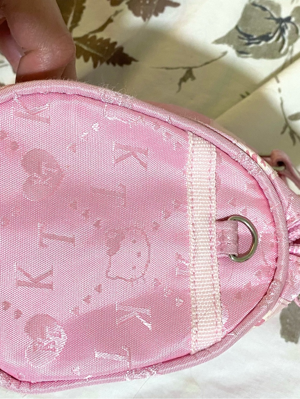Mini vintage 2000s hello kitty bag with detachable crossbody strap🎀 - Picture 10 of 14